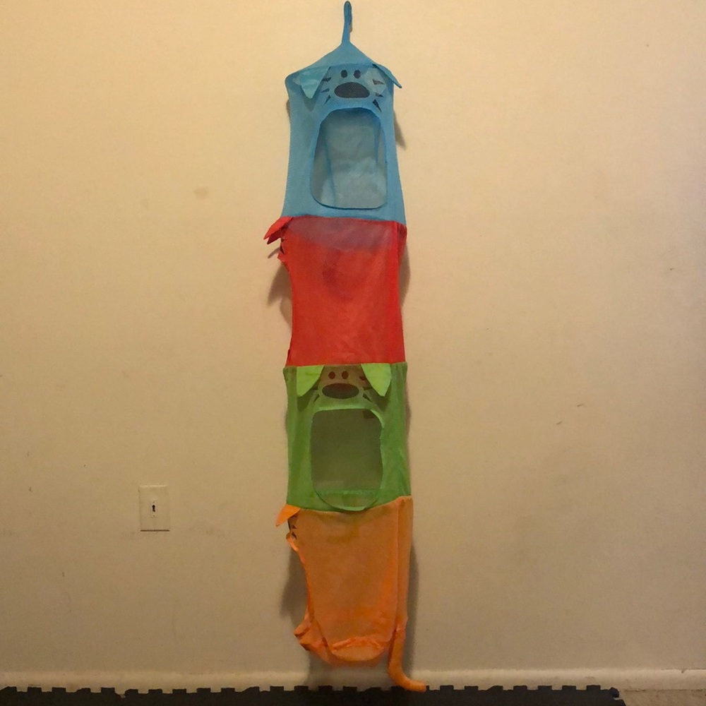 Kids Hanging Storage - Picture 2 of 2